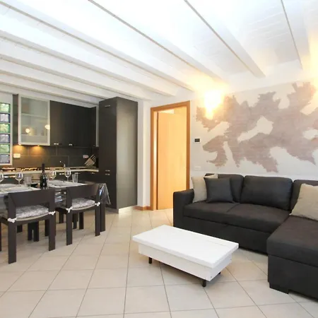 Prestige Piazza Manzu - Wifi E Parking Apartmán Clusone