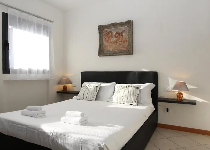Prestige Piazza Manzu - Wifi E Parking Apartmán *